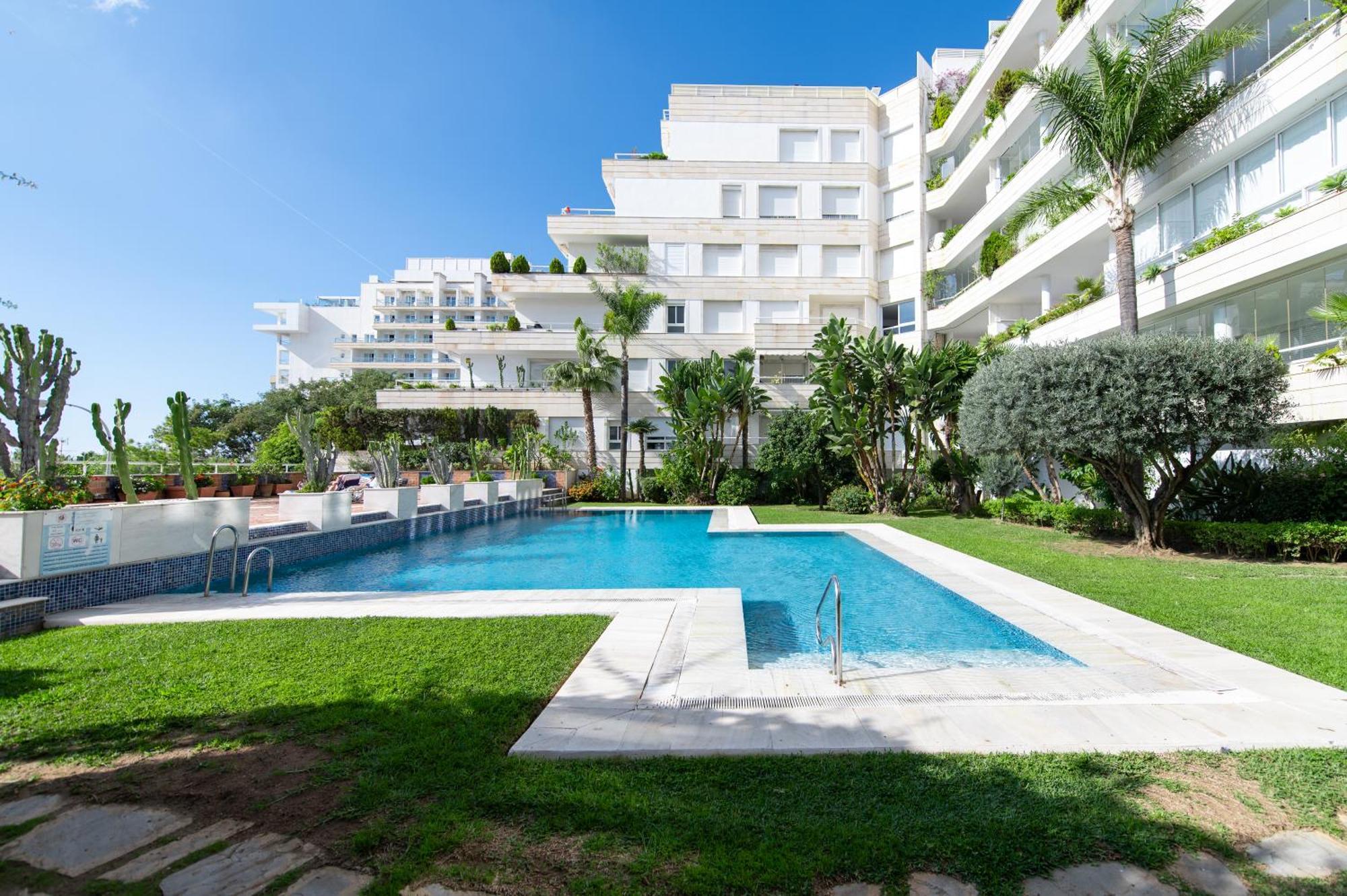 100% Vista Al Mar Y Piscina Apartment *